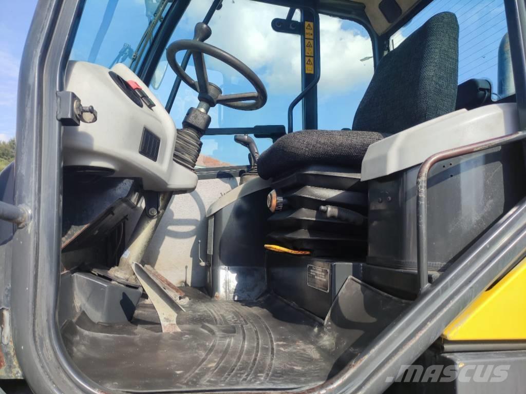 Komatsu WA 80-5 輪胎式裝載機