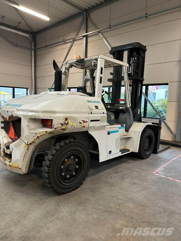 UniCarriers FD100-3 柴油卡車
