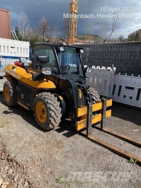 JCB 516-40 伸縮臂操作車
