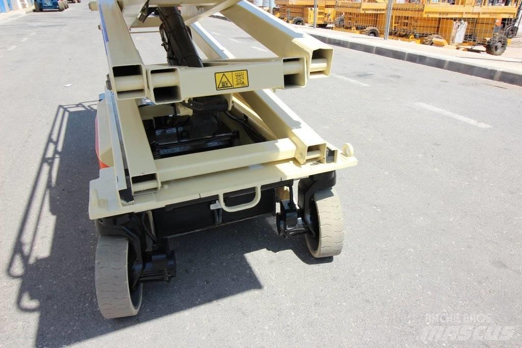 JLG 3246 ES 剪式升降機