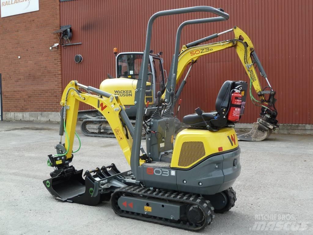 Wacker Neuson 803 小型挖土機/掘鑿機<7t(小型挖掘機)
