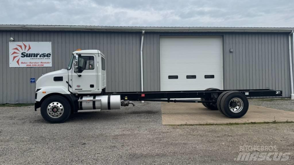  2025 Mack MD 6 商用底盤車