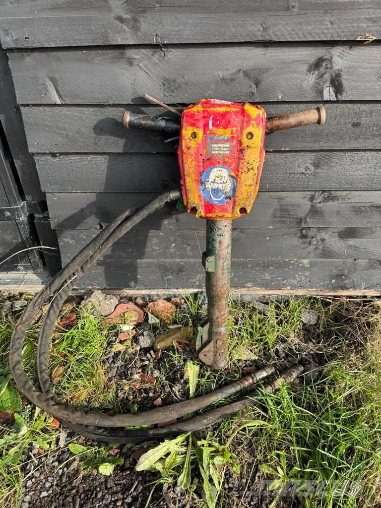 Atlas Copco BREAKER 鐵鎚/碎石機