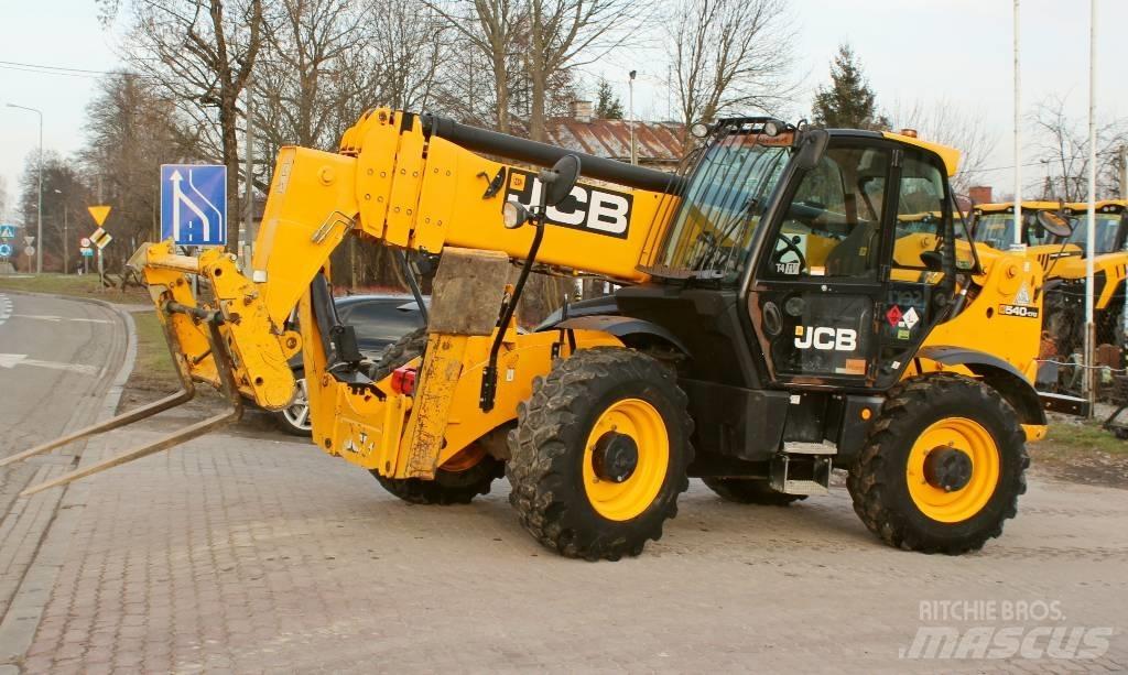 JCB 540-170 伸縮臂操作車