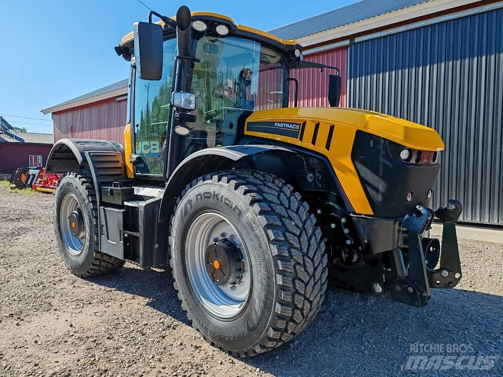 JCB Fastrac 4220 曳引機