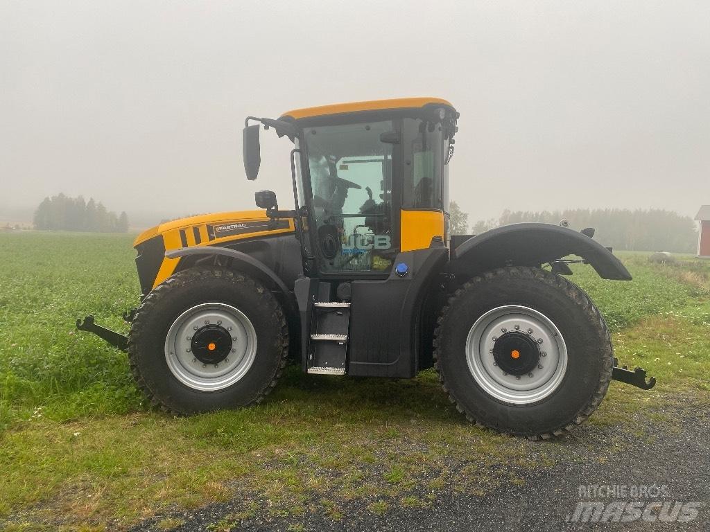 JCB Fastrac 4220 曳引機