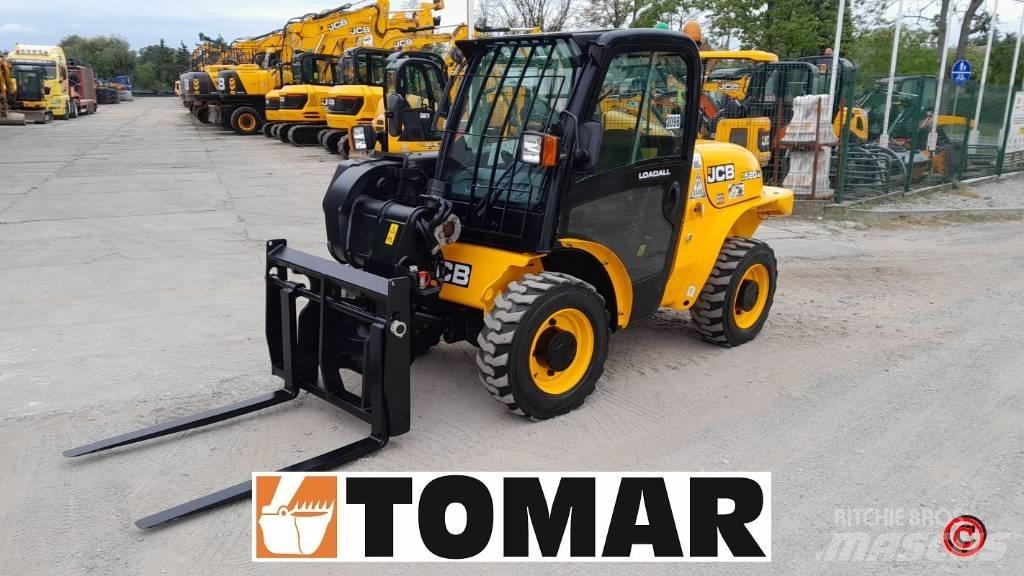 JCB 520-40 伸縮臂操作車