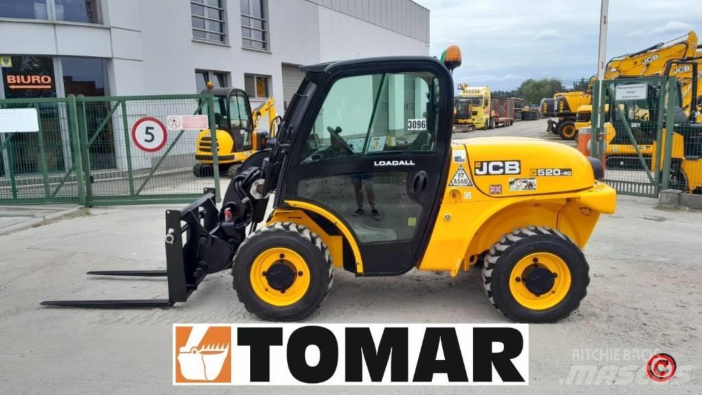 JCB 520-40 伸縮臂操作車