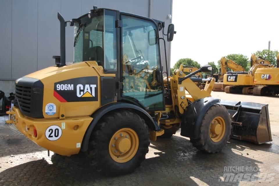 CAT 906M 輪胎式裝載機