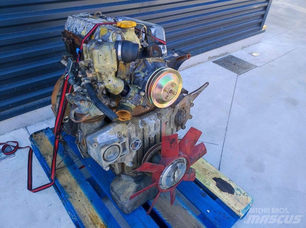 Nissan B440 引擎/發動機