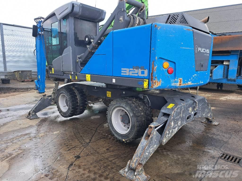 Fuchs MHL320F 廢棄物/工業用操作車