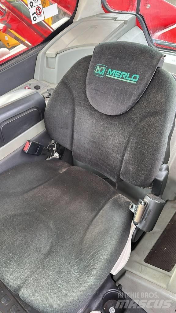 Merlo TF 38.7-120 伸縮輪式裝載機
