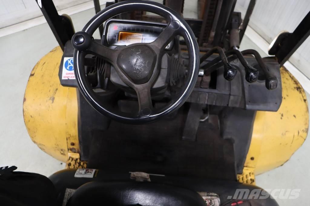 CAT DP30N 柴油卡車