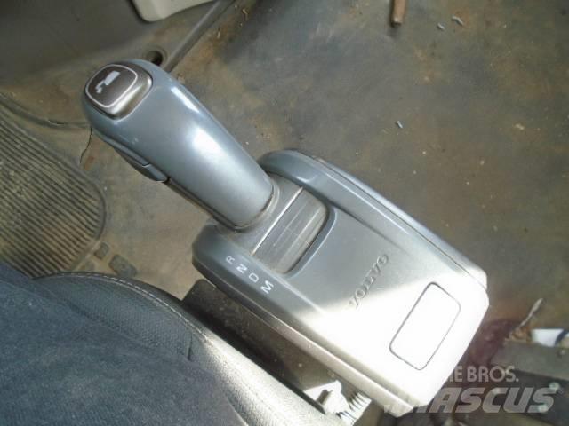 Volvo VNL 曳引機組件