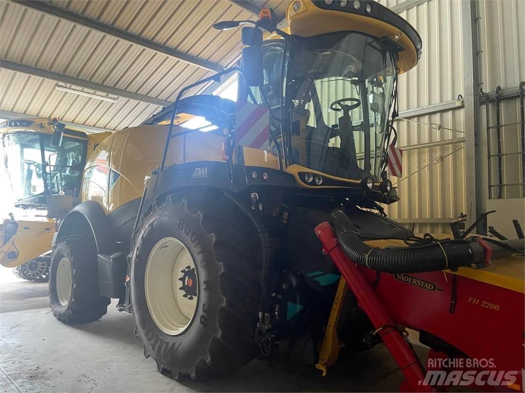 New Holland FR550 自走式飼料採集機