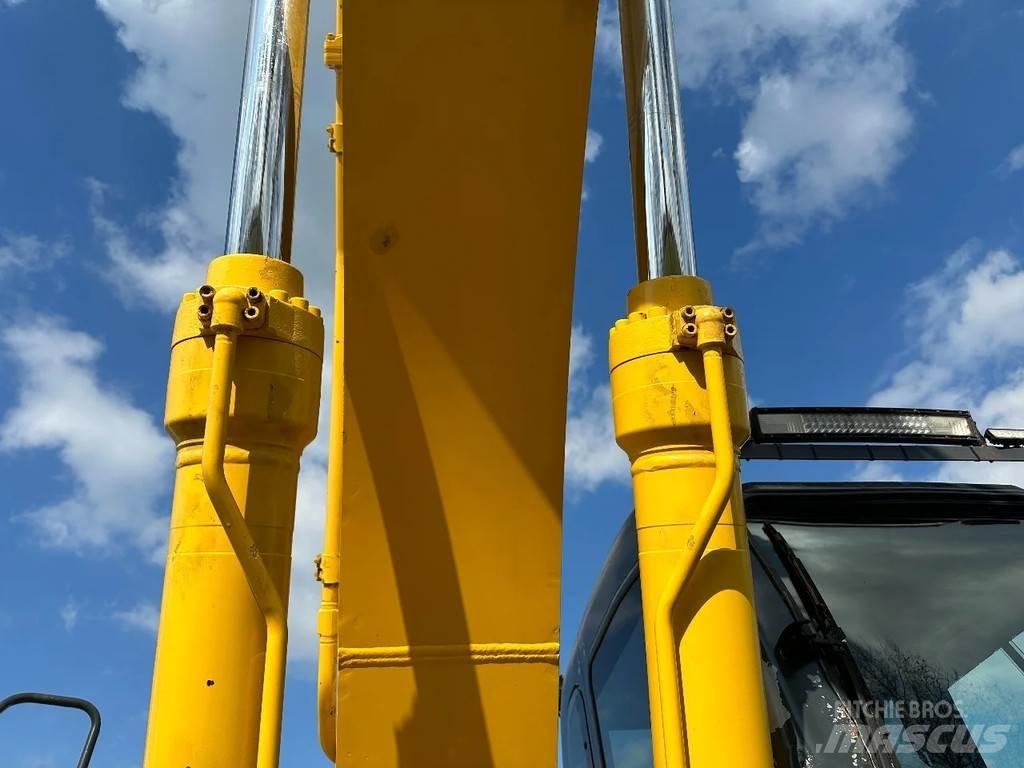 New Holland E215 履帶式 挖土機/掘鑿機/挖掘機