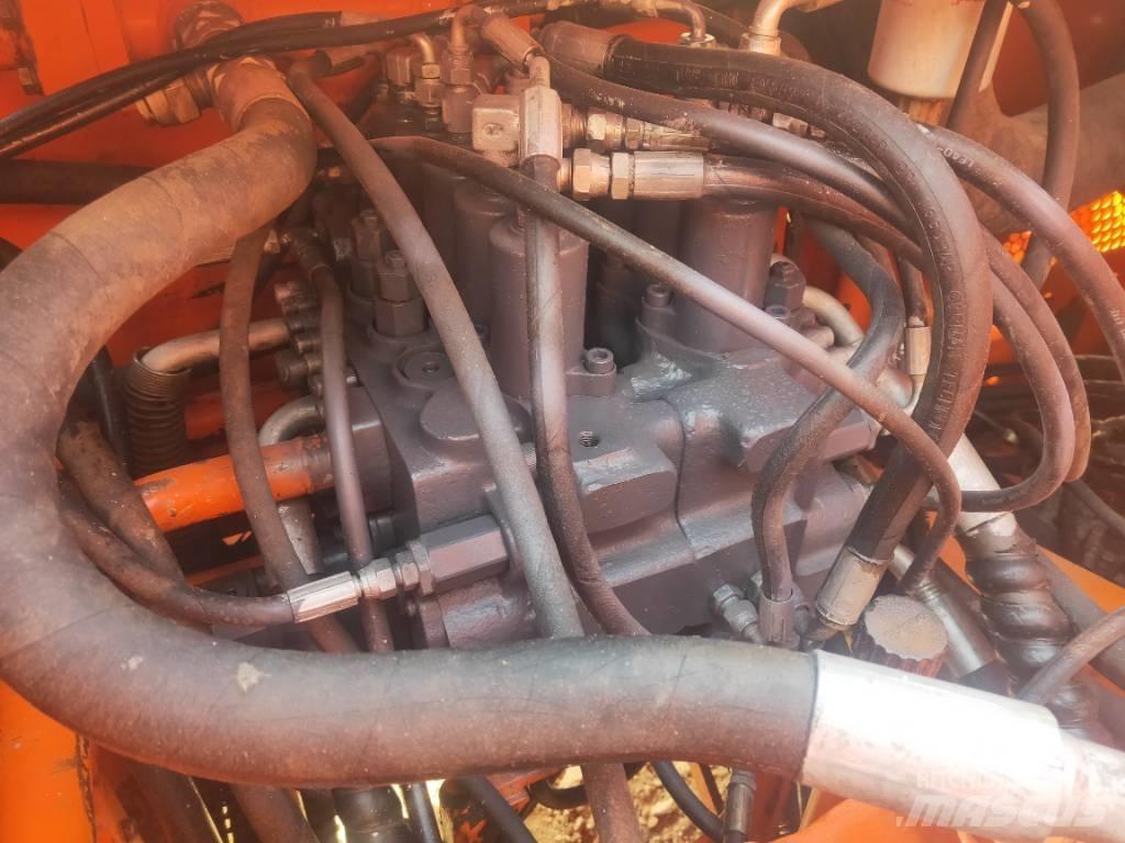 Doosan DH220LC-7 履帶式 挖土機/掘鑿機/挖掘機