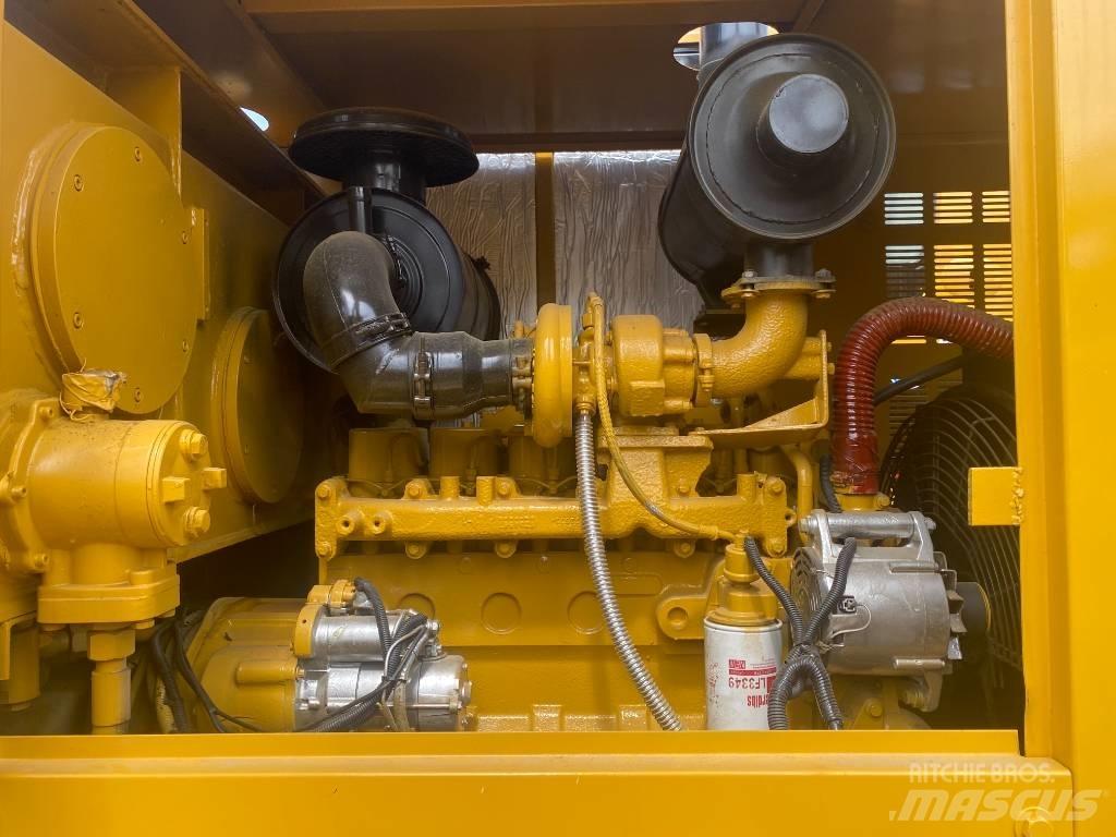 CAT 140 H 平土機