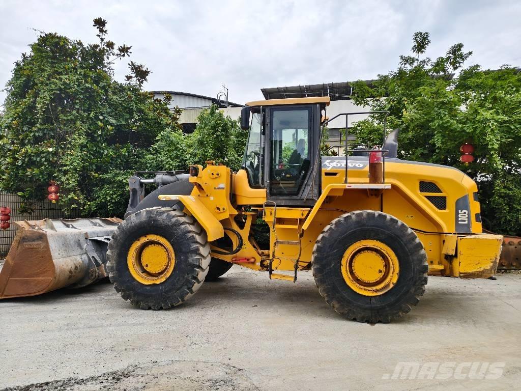 Volvo L 105 輪胎式裝載機