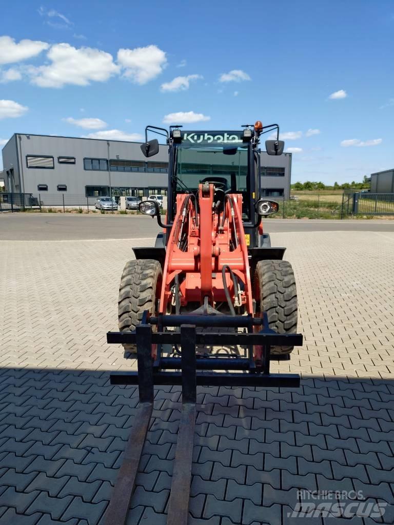 Kubota R 070 輪胎式裝載機