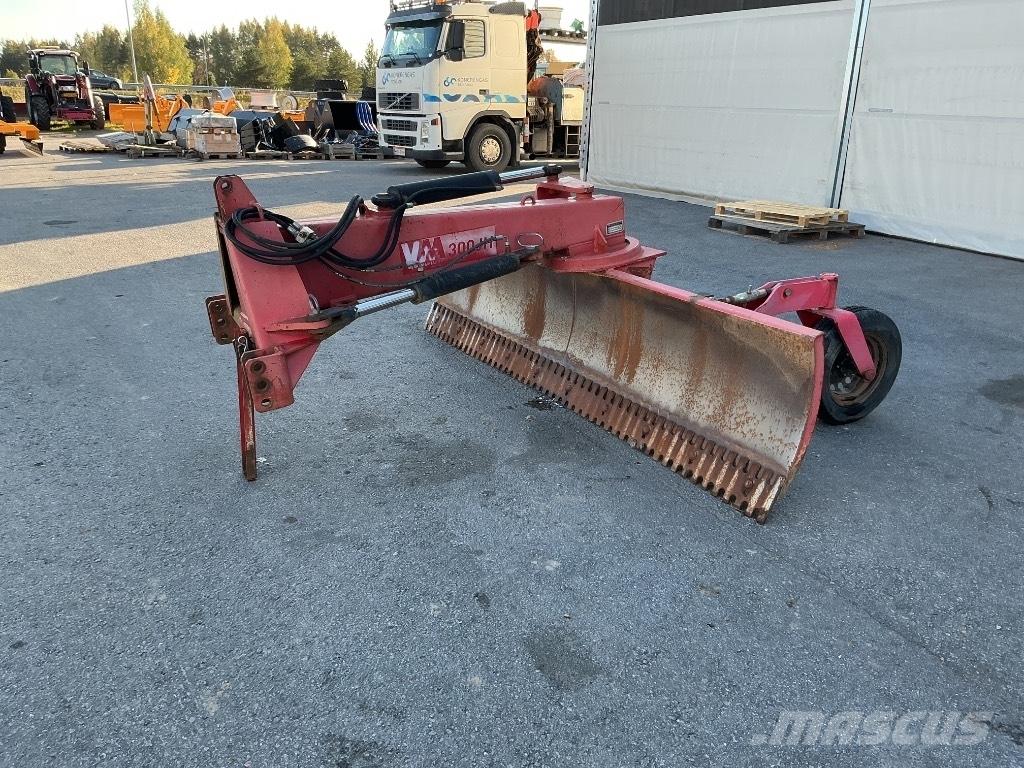 VM 300 JH 刮路機