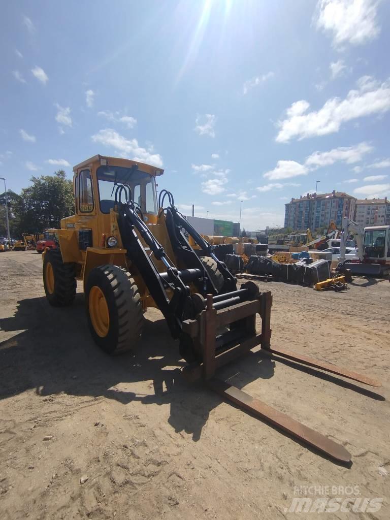 Volvo BM 4200 輪胎式裝載機