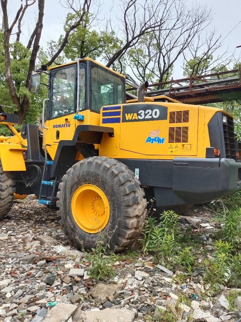 Komatsu WA320-5 輪胎式裝載機