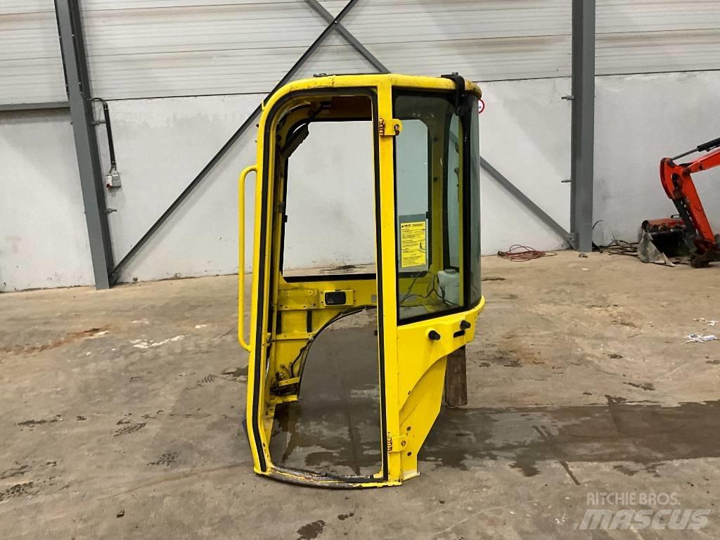Yanmar Vio 20 / vio 25 駕駛室與內部