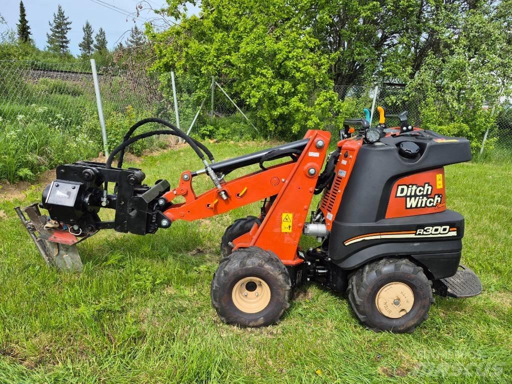 Ditch Witch R300 掘溝機
