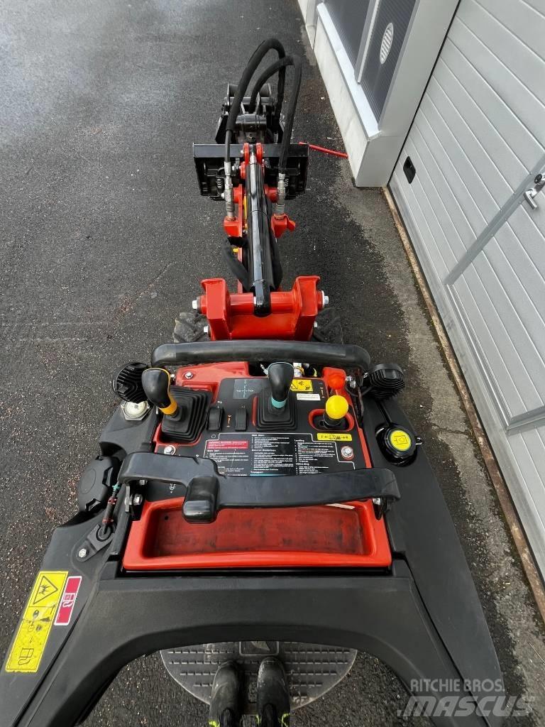 Ditch Witch R300 掘溝機