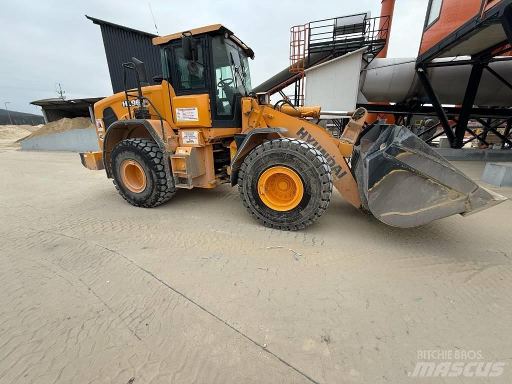 Hyundai HL 960 輪胎式裝載機