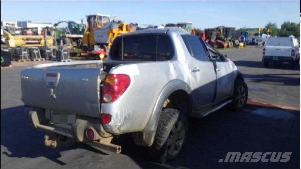 Mitsubishi L 200 3 皮卡.傳統半斗卡車/側卸板