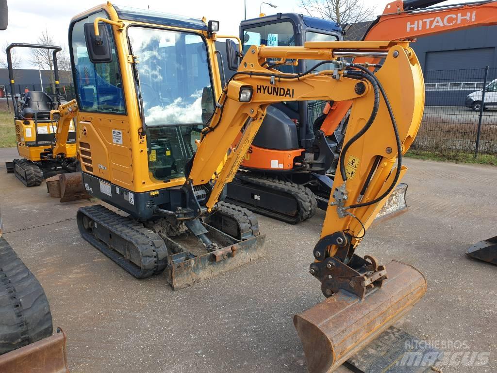 Hyundai R18-9 小型挖土機/掘鑿機<7t(小型挖掘機)