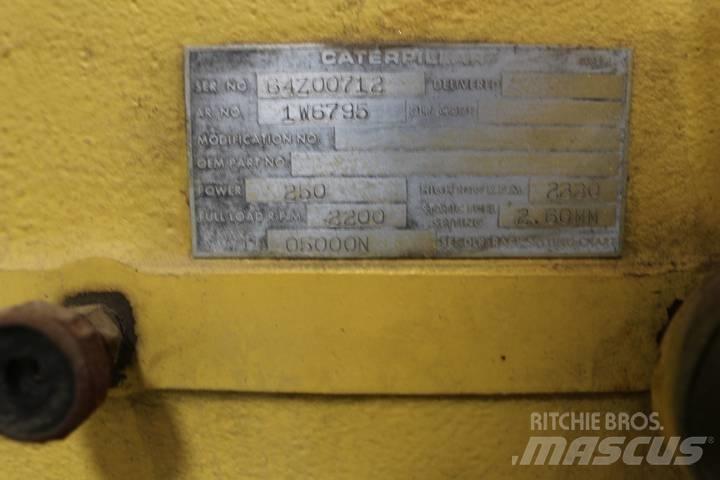 CAT D 6 C Ripper 履帶推土機