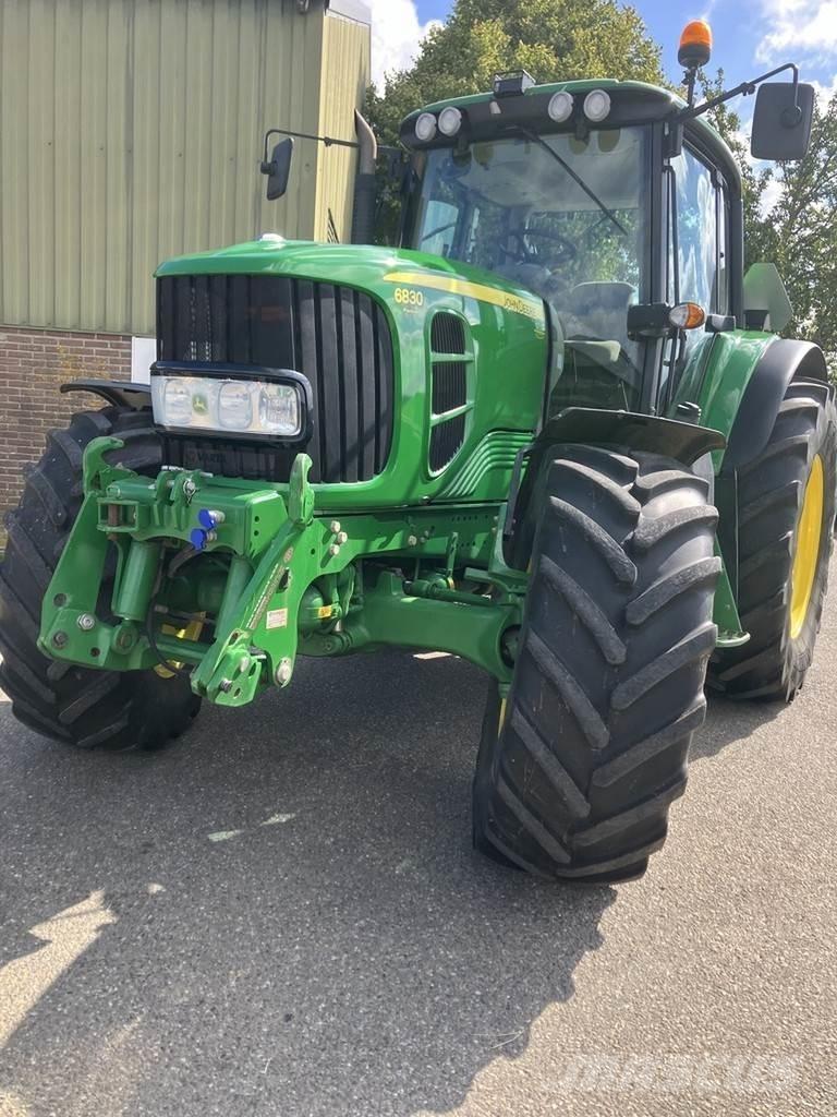 John Deere 6830 曳引機