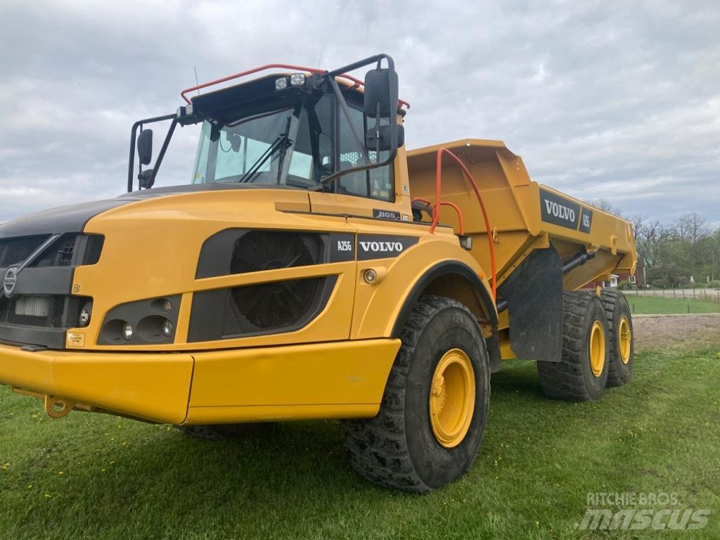 Volvo A25G 鉸接式起吊車