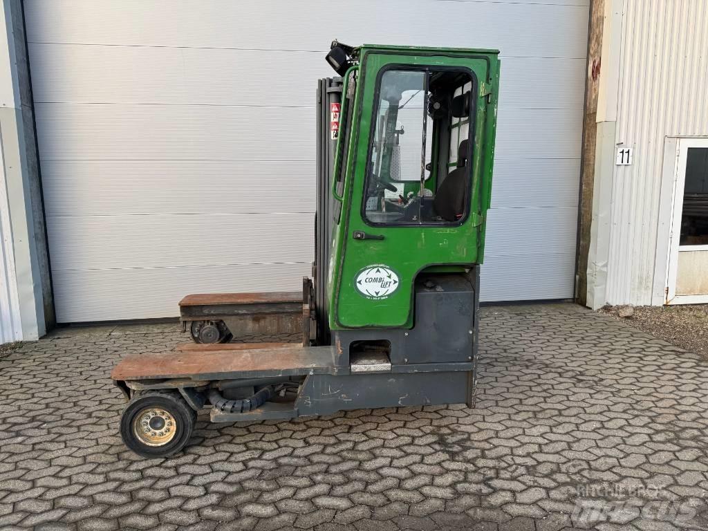 Combilift C 4000 四向前伸式堆高機(叉車)