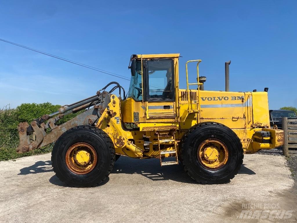 Volvo BM L 90 輪胎式裝載機