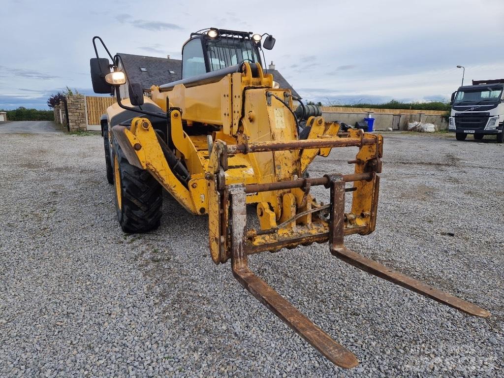 JCB 535140 伸縮臂操作車