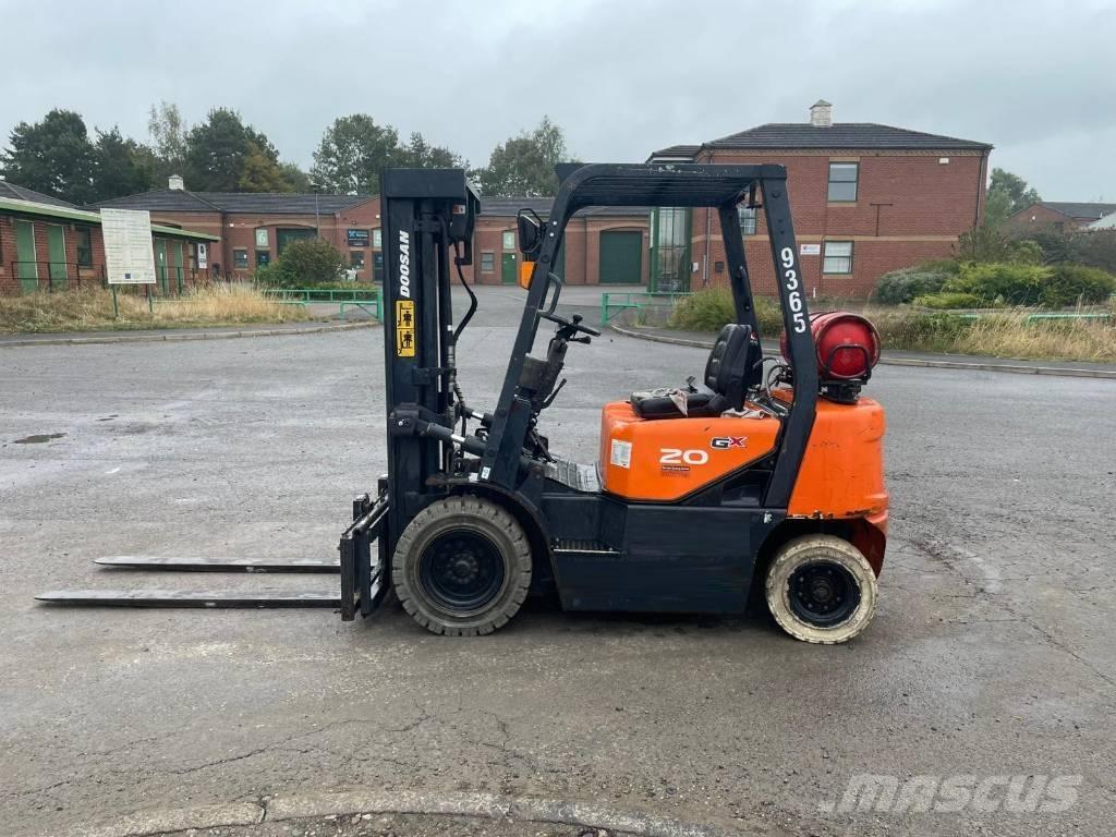 Doosan G 20 液化石油氣LPG卡車