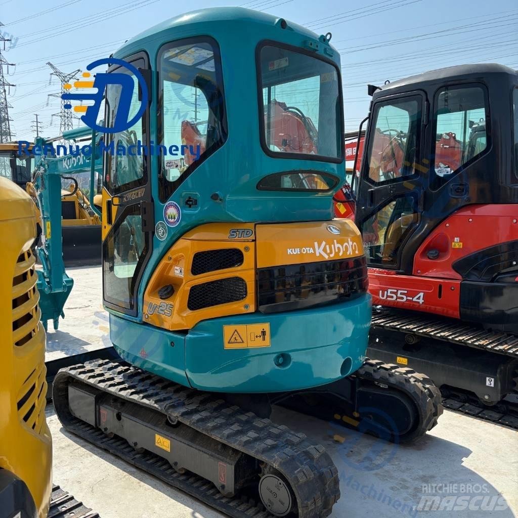 Kubota U 25 小型挖土機/掘鑿機<7t(小型挖掘機)