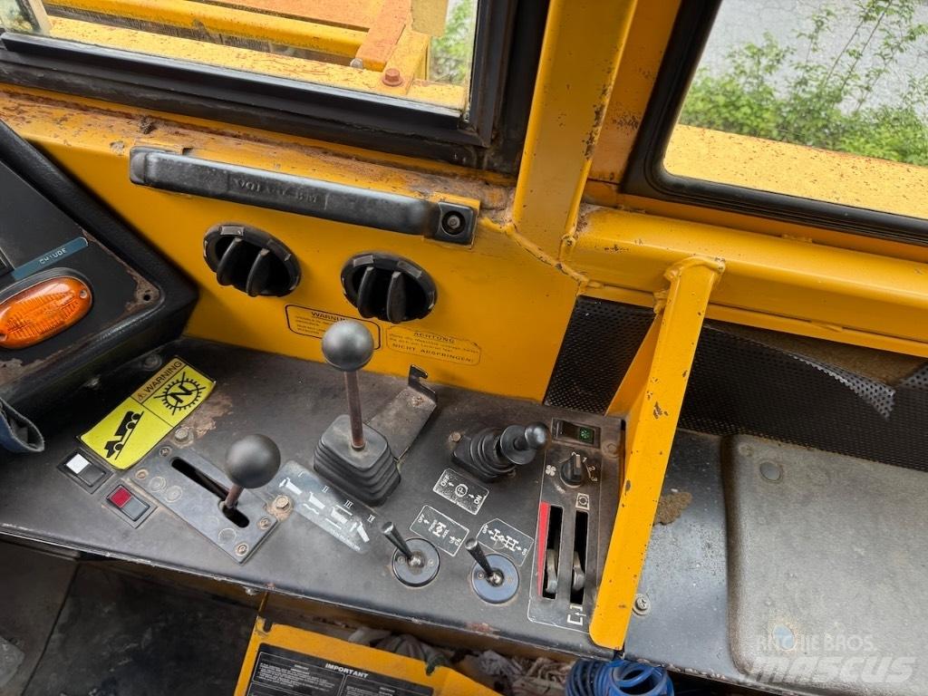 Volvo BM A 35 鉸接式起吊車