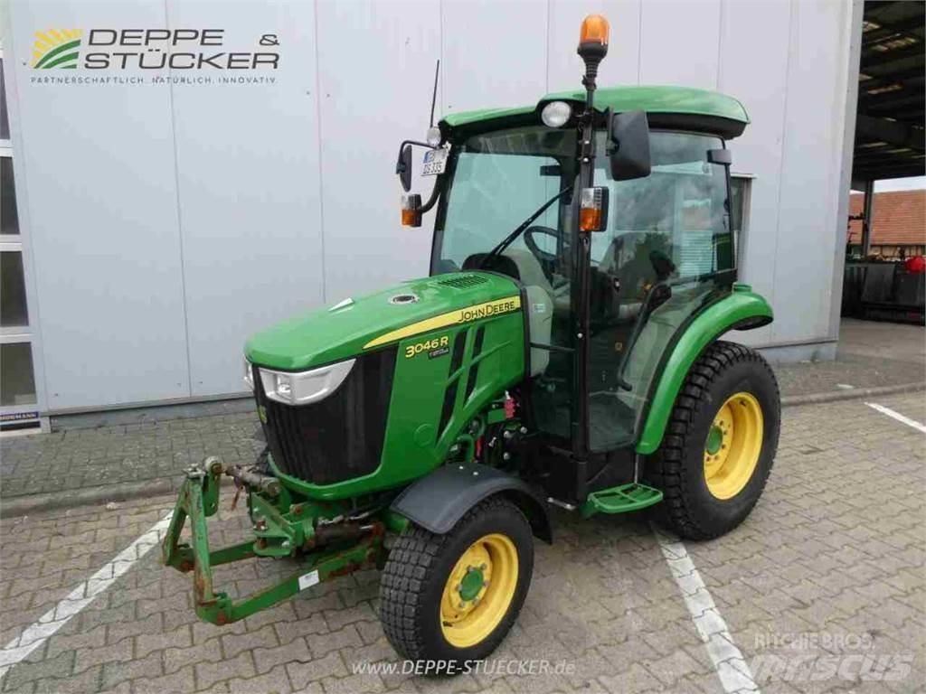 John Deere 3046R 小型曳引機