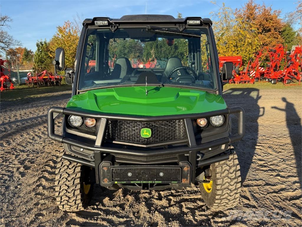 John Deere 835M 其他農業機械