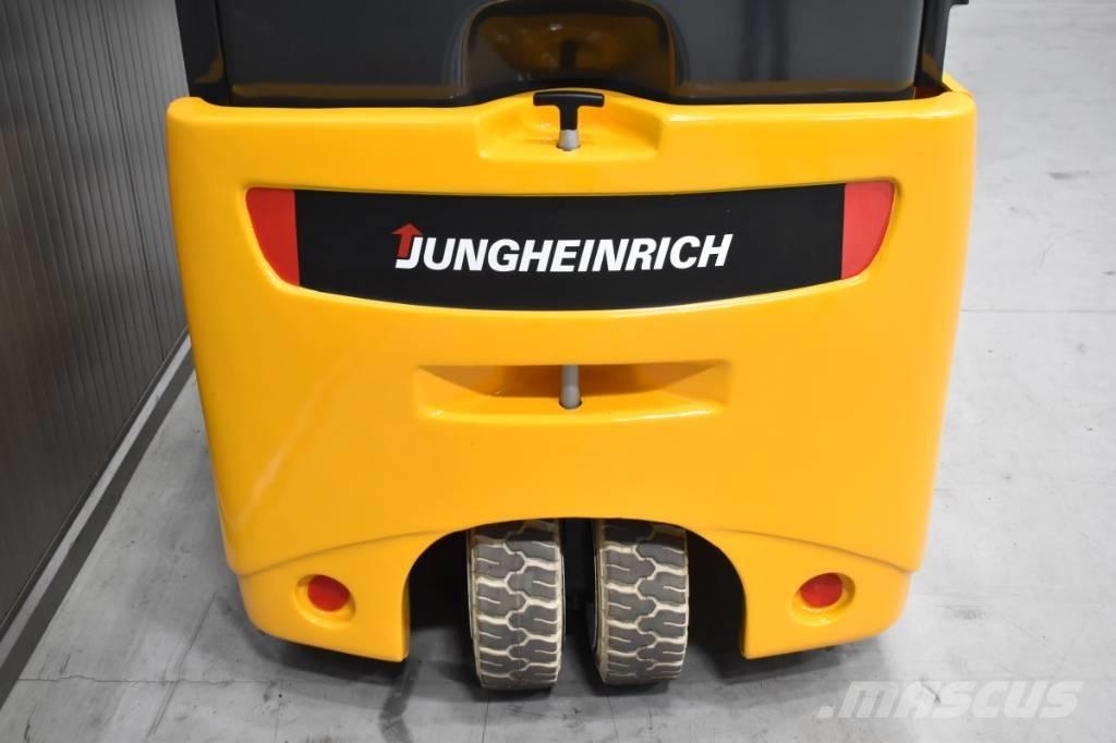Jungheinrich EFG 215 電動堆高機