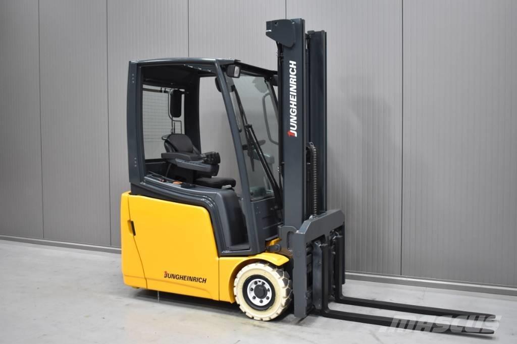 Jungheinrich EFG 215 電動堆高機