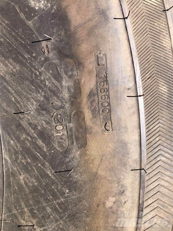 Nokian TRI 2 輪胎、車輪和輪圈