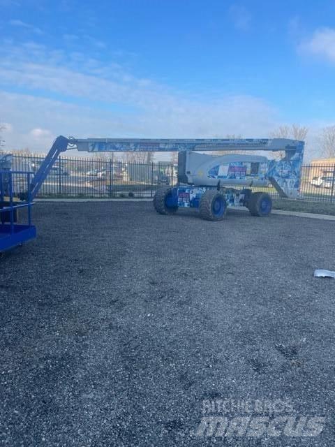 JLG 800 AJ 伸縮臂高空作業車