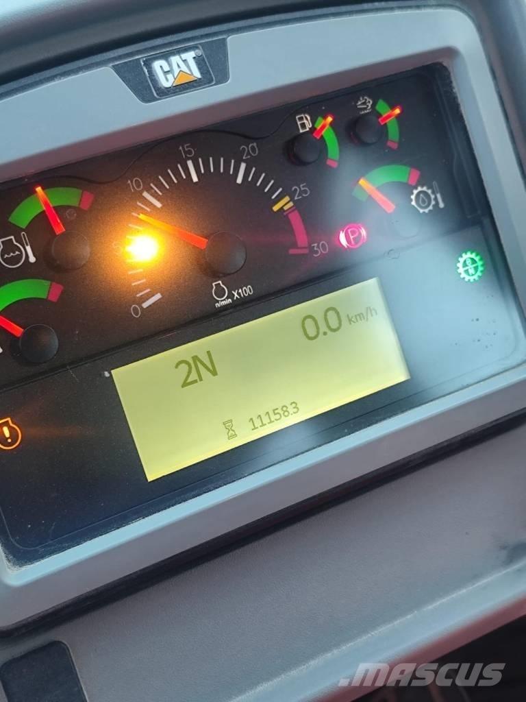 CAT 980M 輪胎式裝載機