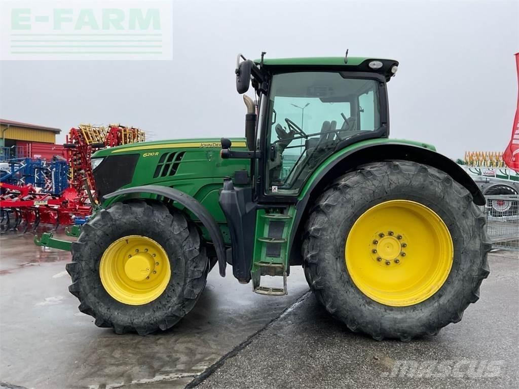 John Deere 6210R 曳引機